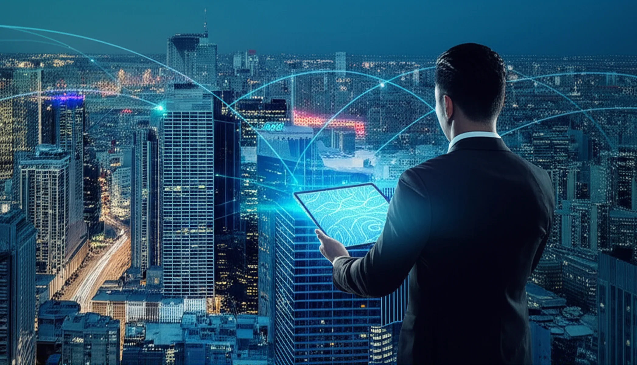 変動金利vs固定金利、ハイキャリアが選ぶべき住宅ローン戦略 - 都心の高層マンション群を背景に、タブレットで住宅ローンの資料を確認するスーツ姿の男性